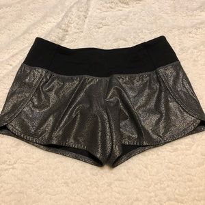 Lululemon Run Times. SZ 6